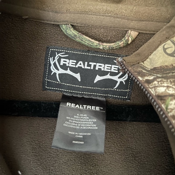 Men’s realtree camouflage jacket - Picture 3 of 6
